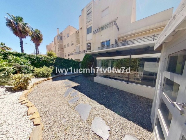 Apartamento con 3 Dormitorios  en Arroyo de la Miel