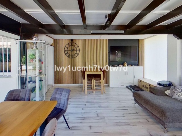 Apartamento con 3 Dormitorios  en Arroyo de la Miel
