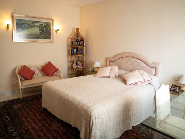 4 Bedrooms Apartment in Puerto Banús