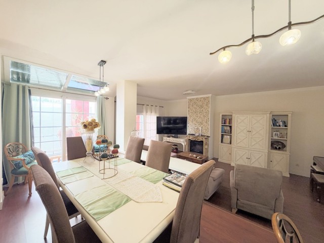4 Bedrooms Townhouse in Sotogrande
