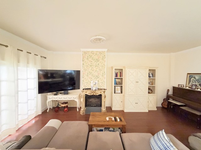4 Bedrooms Townhouse in Sotogrande