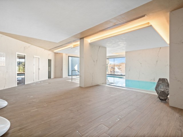 Appartement avec 3 Chambres  à Estepona