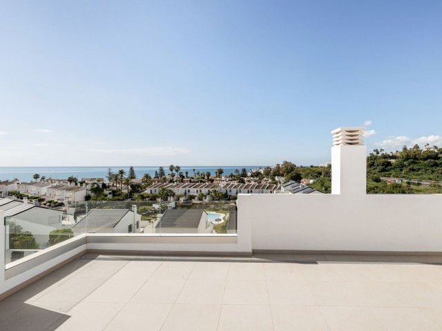 Appartement avec 3 Chambres  à Estepona