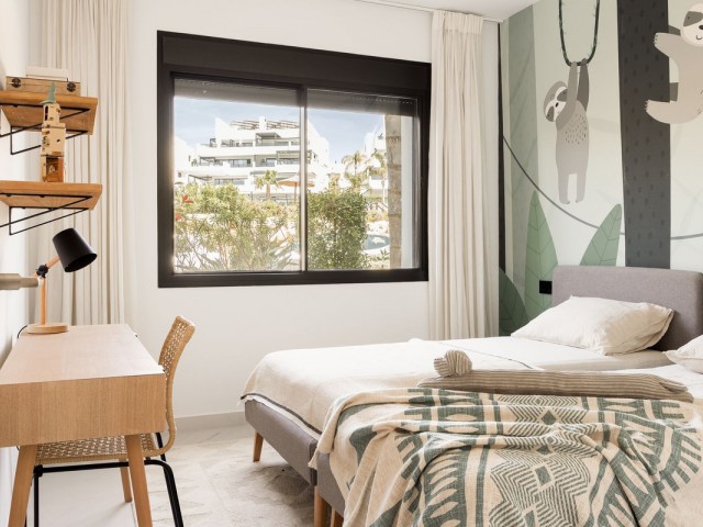 Appartement avec 3 Chambres  à Estepona