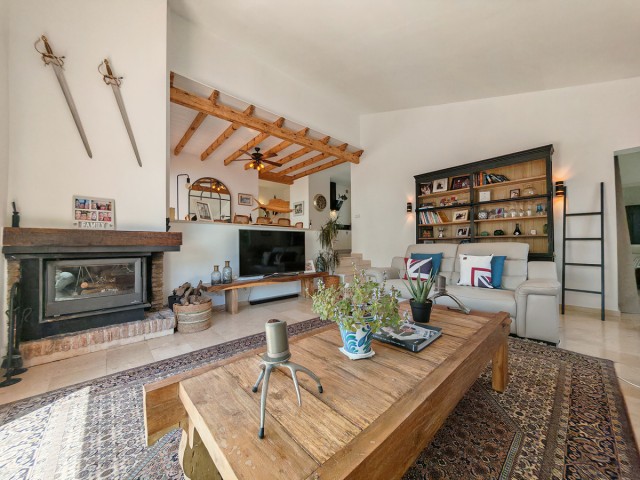 3 Bedrooms Villa in Calahonda