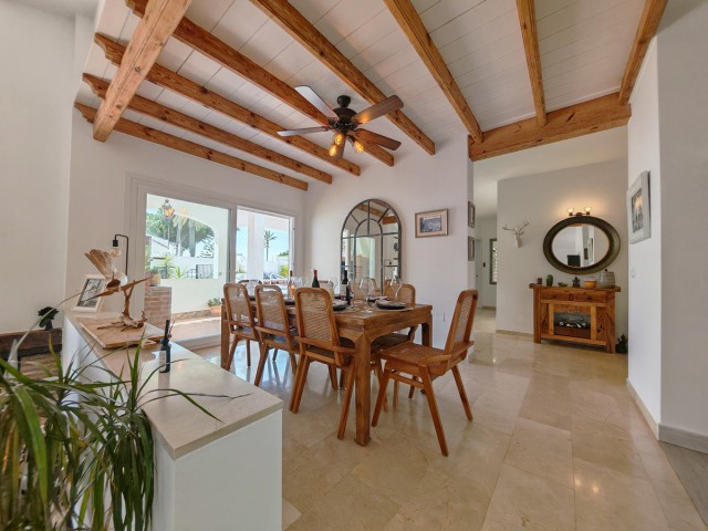 3 Bedrooms Villa in Calahonda
