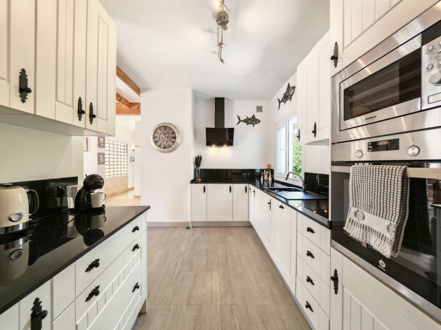 3 Bedrooms Villa in Calahonda