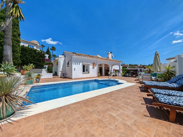 3 Bedrooms Villa in Calahonda