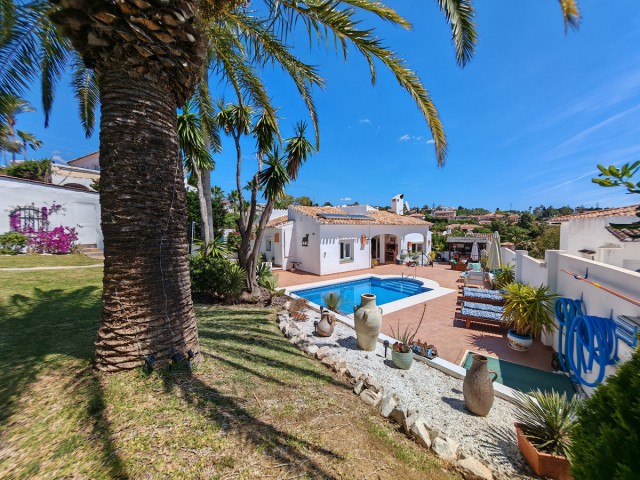 3 Bedrooms Villa in Calahonda