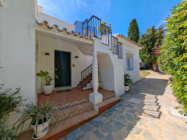 3 Bedrooms Villa in Calahonda