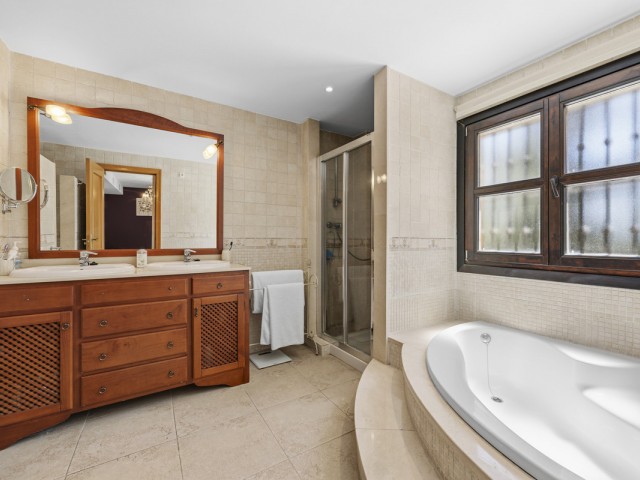 5 Schlafzimmer Villa in Guadalmina Alta