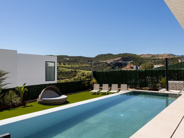 4 Bedrooms Villa in Valle Romano