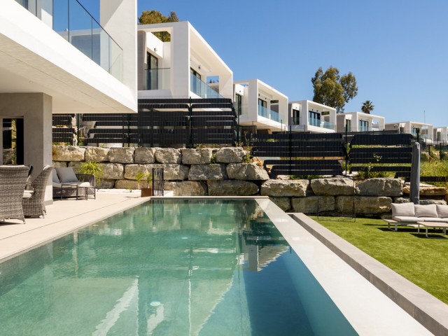 4 Bedrooms Villa in Valle Romano