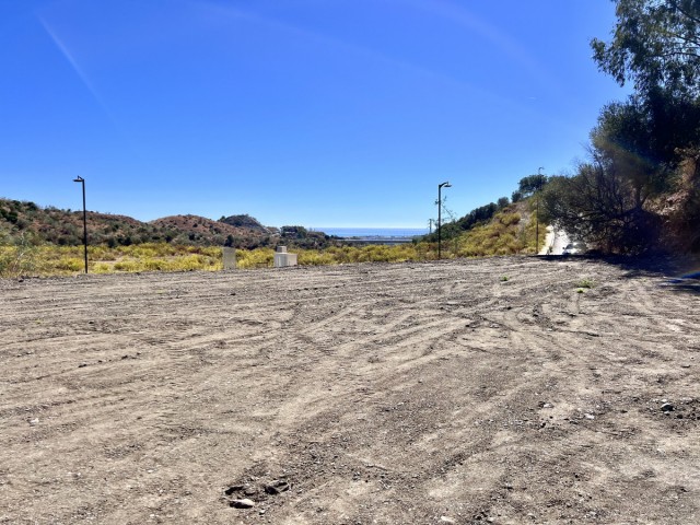 Plot, Benahavis