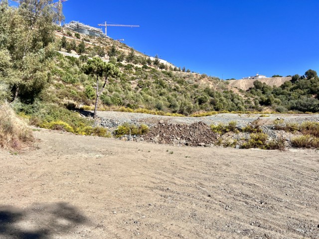  Plot in Benahavís