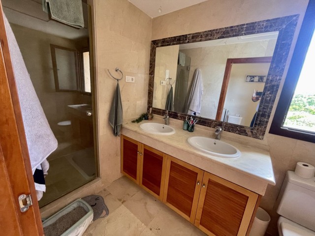 3 Bedrooms Townhouse in Estepona