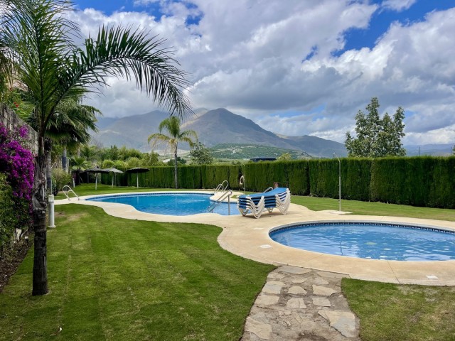 3 Bedrooms Townhouse in Estepona