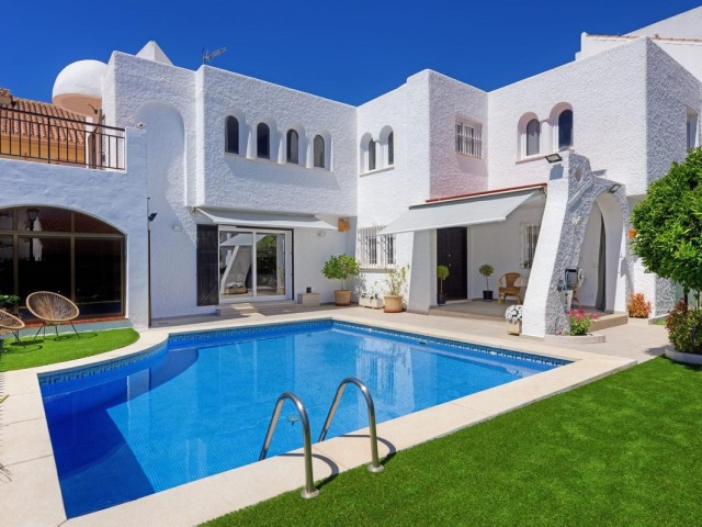 Villa Los Pacos - R5379970