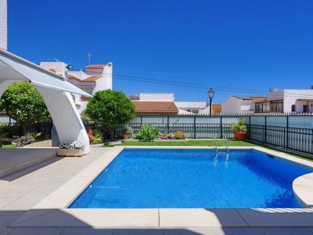 3 Bedrooms Villa in Los Pacos