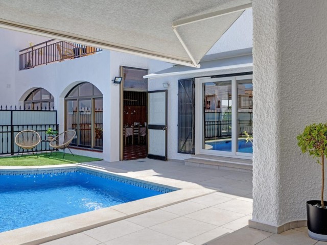 3 Bedrooms Villa in Los Pacos