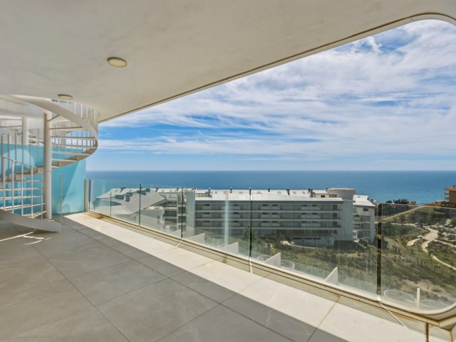 2 Bedrooms Apartment in Fuengirola