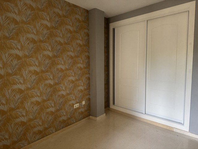 2 Bedrooms Apartment in Elviria