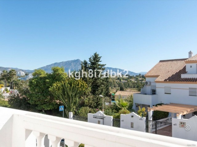 4 Soveroms Villa i Estepona
