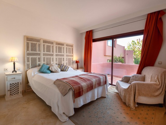 Appartement avec 3 Chambres  à Estepona