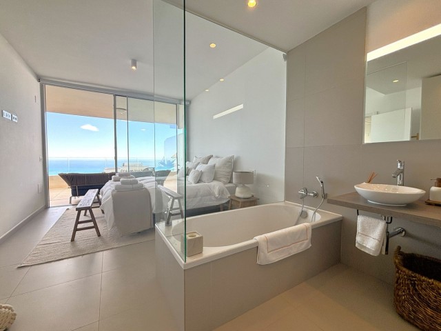 3 Bedrooms Apartment in Benalmadena