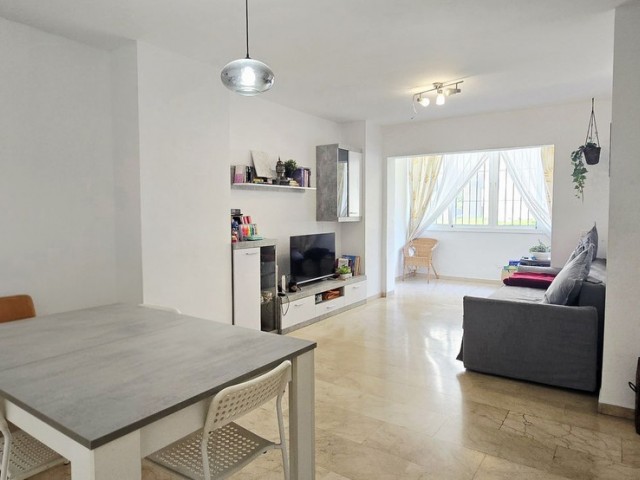 4 Bedrooms Apartment in Fuengirola