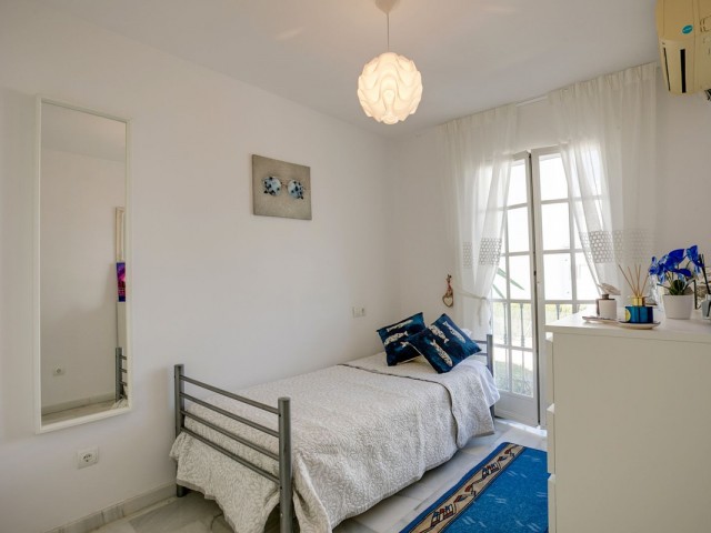 Maison mitoyenne avec 3 Chambres  à Bel Air