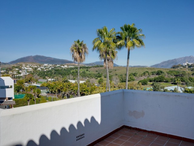 Maison mitoyenne avec 3 Chambres  à Bel Air