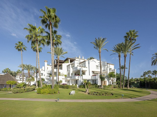 Appartement avec 3 Chambres  à Estepona