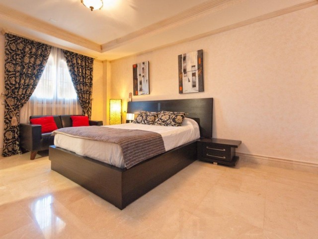 7 Bedrooms Villa in Mijas