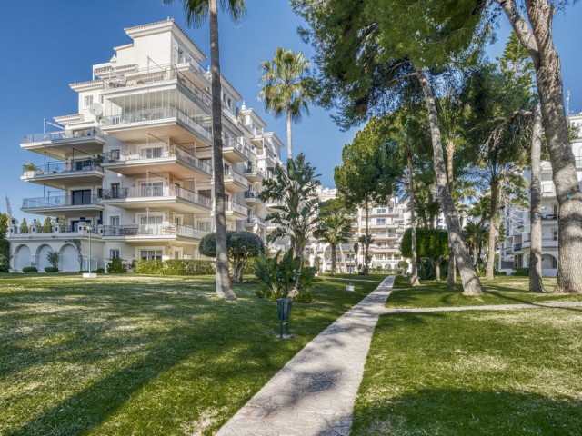 3 Bedrooms Apartment in Puerto Banús