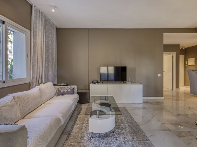 3 Bedrooms Apartment in Puerto Banús