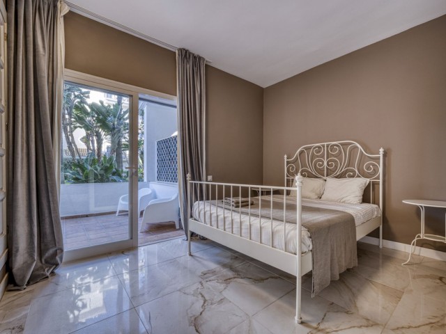 3 Bedrooms Apartment in Puerto Banús