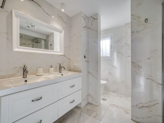 3 Bedrooms Apartment in Puerto Banús