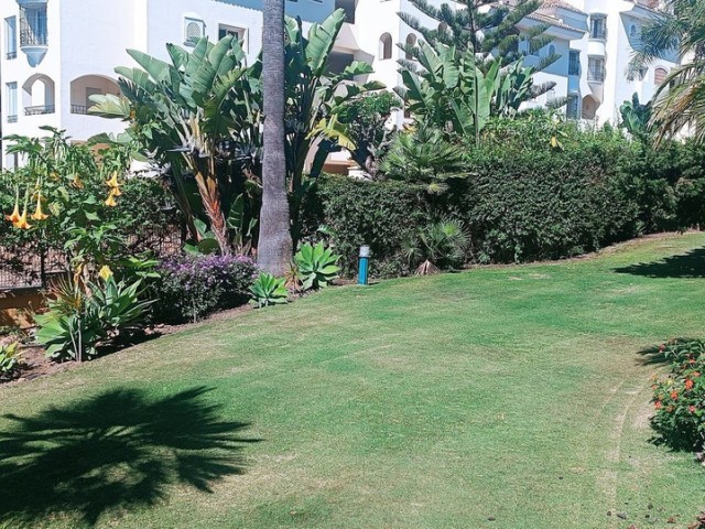 Appartement avec 2 Chambres  à Elviria