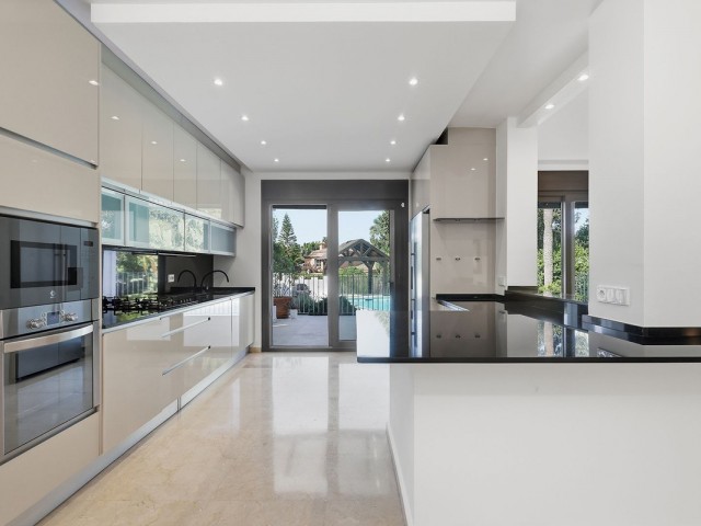 Villa avec 5 Chambres  à El Rosario