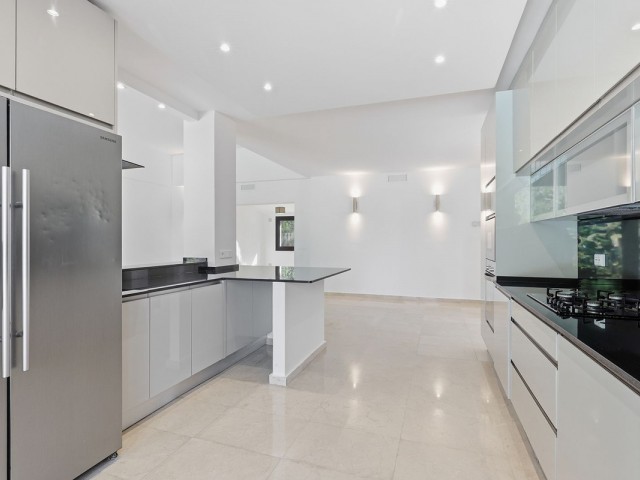 Villa avec 5 Chambres  à El Rosario