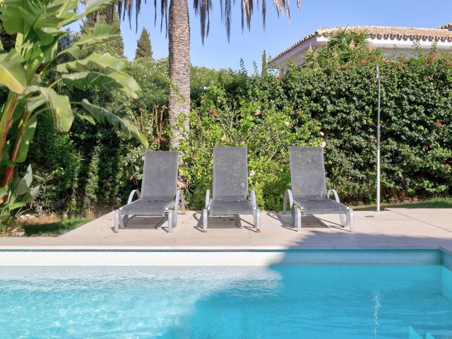 Villa avec 5 Chambres  à El Rosario