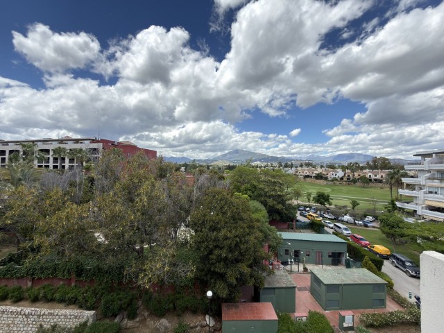 2 Bedrooms Apartment in San Pedro de Alcántara
