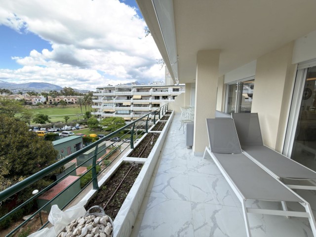 2 Bedrooms Apartment in San Pedro de Alcántara