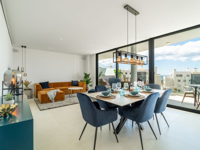 2 Bedrooms Apartment in Fuengirola