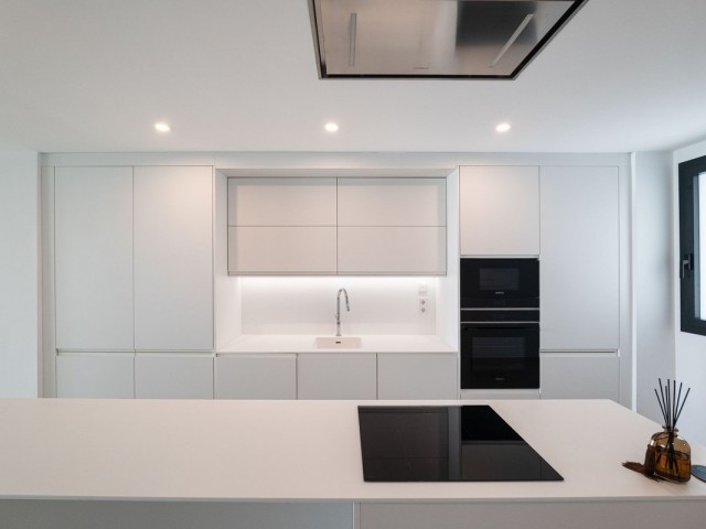 Appartement avec 3 Chambres  à Estepona
