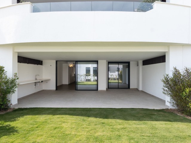 Appartement avec 3 Chambres  à Estepona