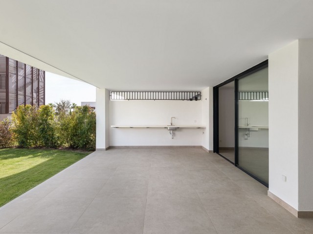 Appartement avec 3 Chambres  à Estepona