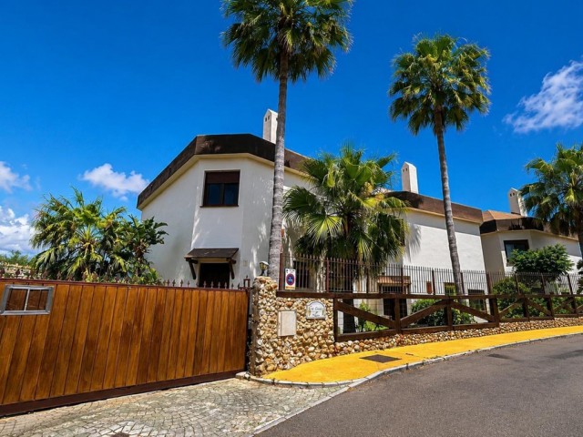 Maison mitoyenne avec 3 Chambres  à Riviera del Sol