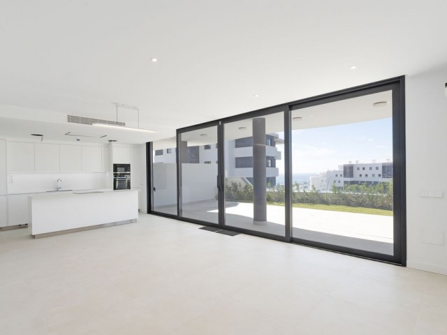 2 Bedrooms Apartment in Fuengirola